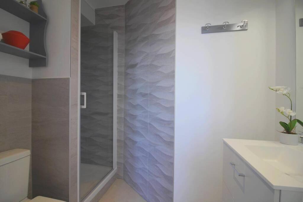 Studio Cosy Les Roses Tremieres 3 Etoiles Centre Plouharnel Proche Mer المظهر الخارجي الصورة