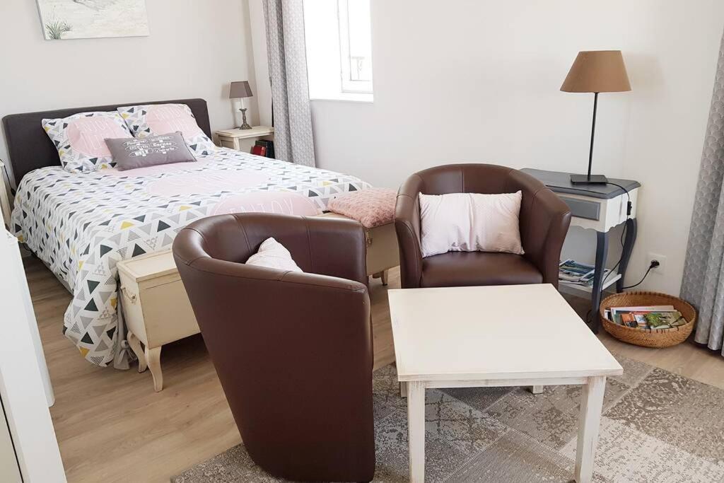 Studio Cosy Les Roses Tremieres 3 Etoiles Centre Plouharnel Proche Mer المظهر الخارجي الصورة